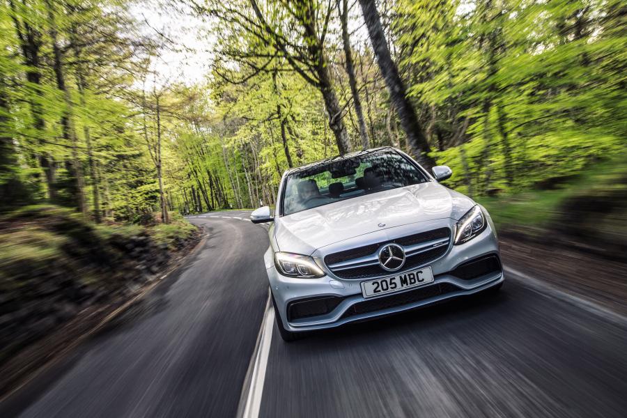  Mercedes-AMG C63 S 2015 года  (UK) (фото 29 из 30)